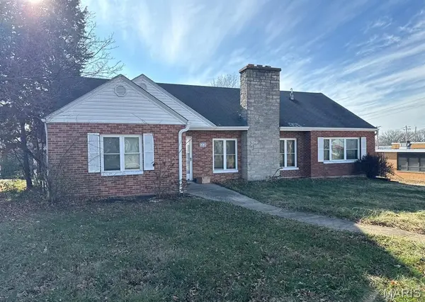 1212 E Main Street, Linn, MO 65051