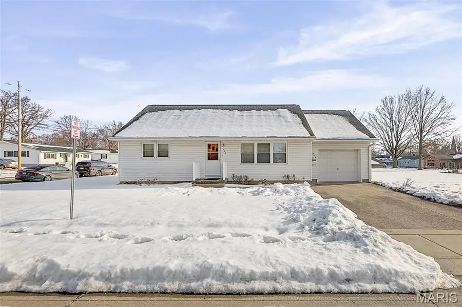 422 E Cherry Street, Columbia, IL 62236 - Image #3