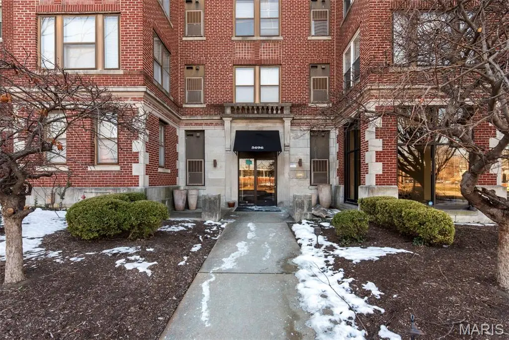 5696 Kingsbury Avenue #107, Saint Louis, MO 63112 - #1