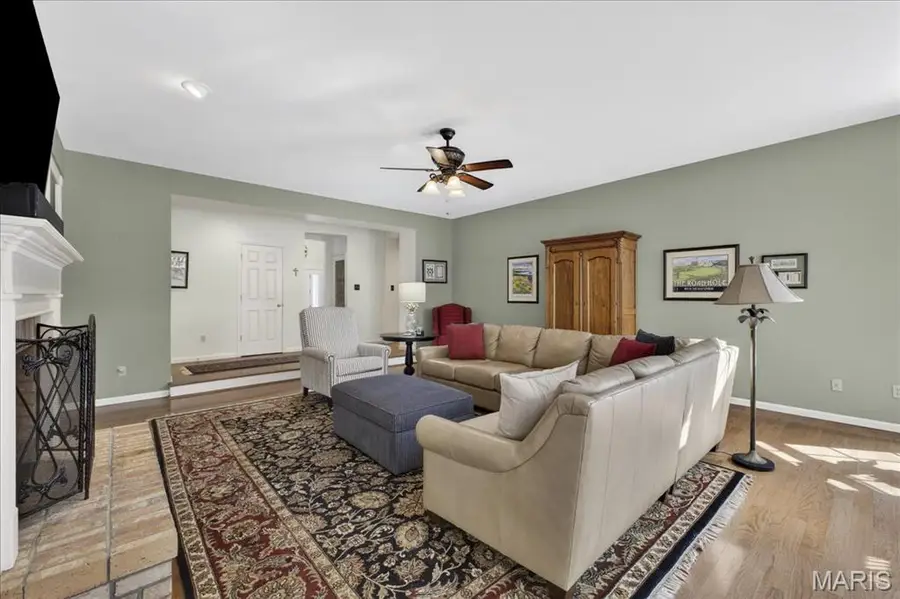 2603 Stonebriar Ridge Court, Chesterfield, MO 63017 - Image #3