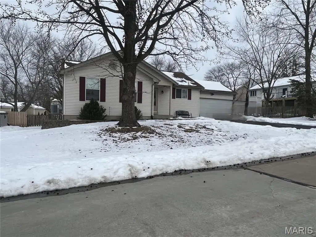 1108 Mendoza Drive, Saint Peters, MO 63376 - #1