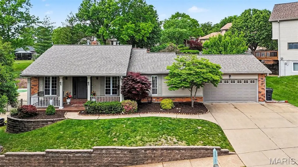 5813 Amber Place Drive, Saint Louis, MO 63128 - #1