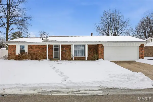 10 Coronation Drive, Millstadt, IL 62260