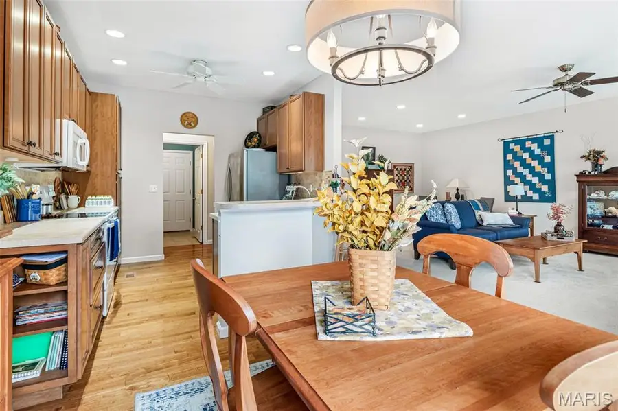 5640 Hillcamp Court, Tesson Ferry, MO 63128 - #3