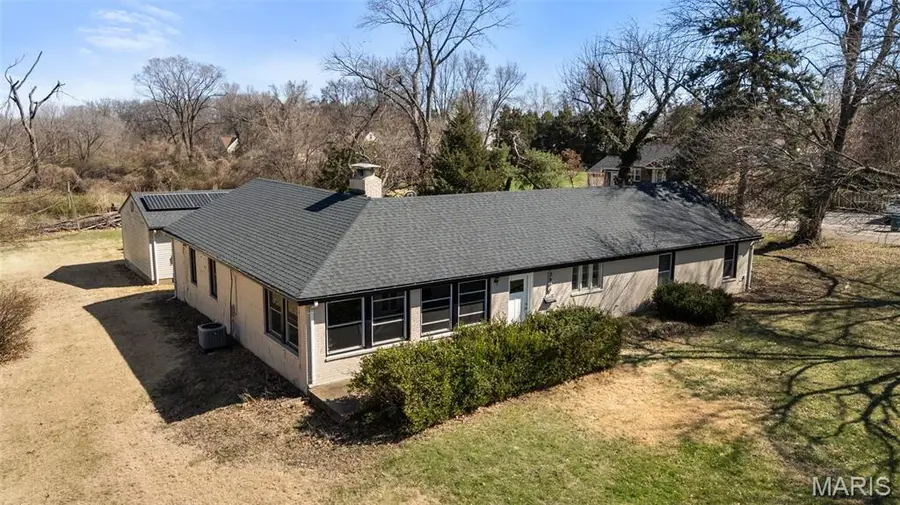 3666 Mckibbon Road, Saint Louis, MO 63114 - #2