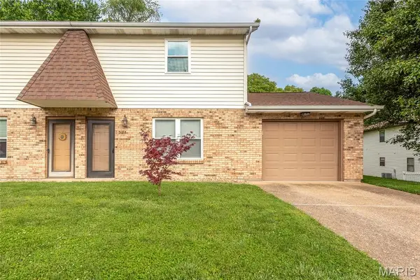 518 Bargraves Boulevard #B, Troy, IL 62294