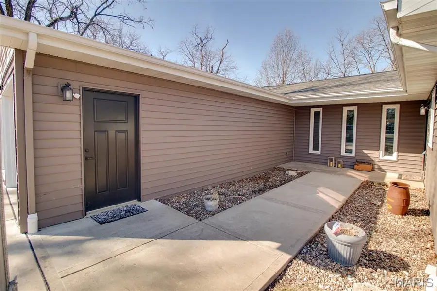 1705 Cordell Court, Godfrey, IL 62035 - #3