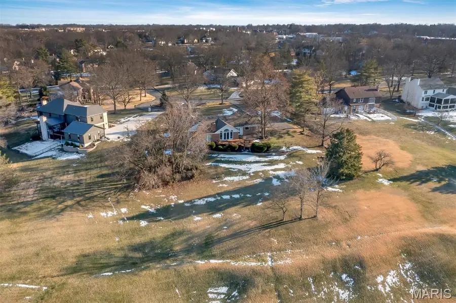 231 Pennington Lane, Clarkson Valley, MO 63005 - #3