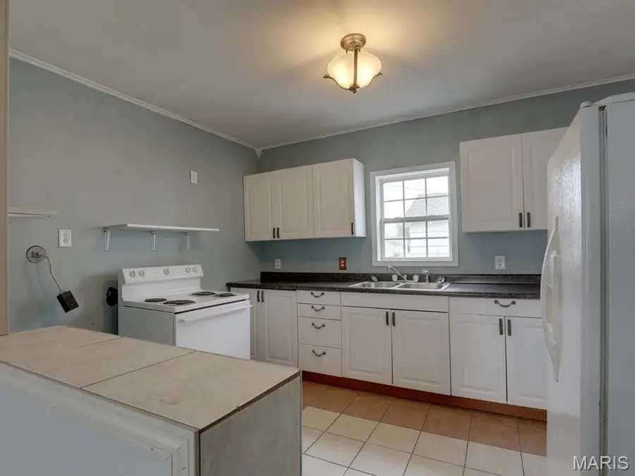 107 N 7th Street, La Belle, MO 63447 - #2