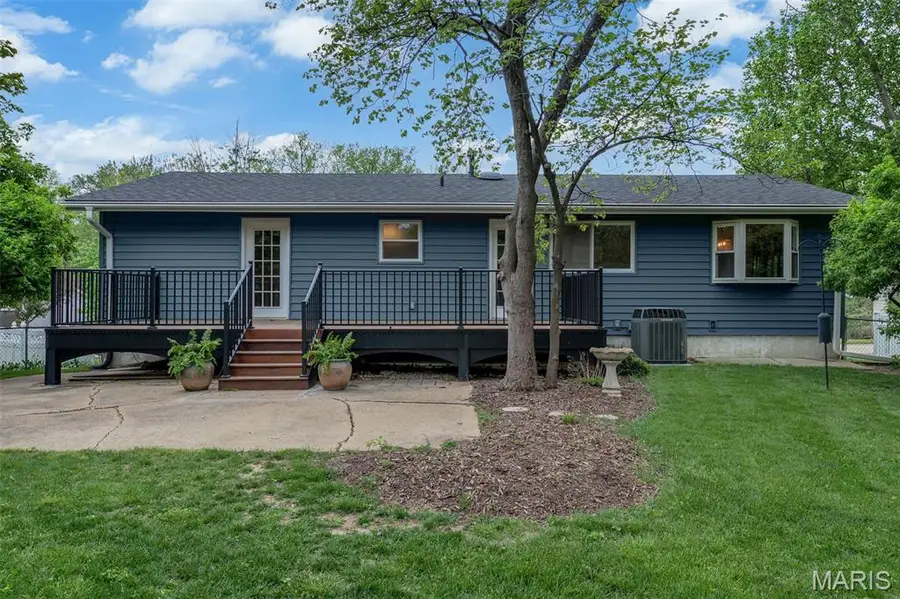 820 Treadway Avenue, Saint Charles, MO 63301 - #3