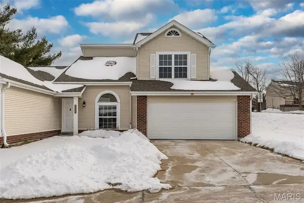 1300 Forest Creek Drive #1, St Charles, MO 63303