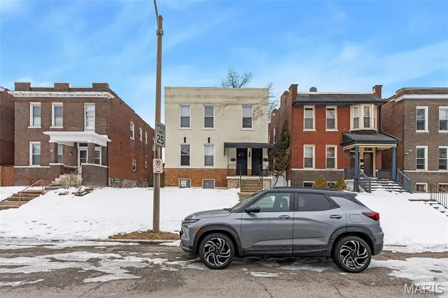 738 Dover Place, Saint Louis, MO 63111 - Image #3