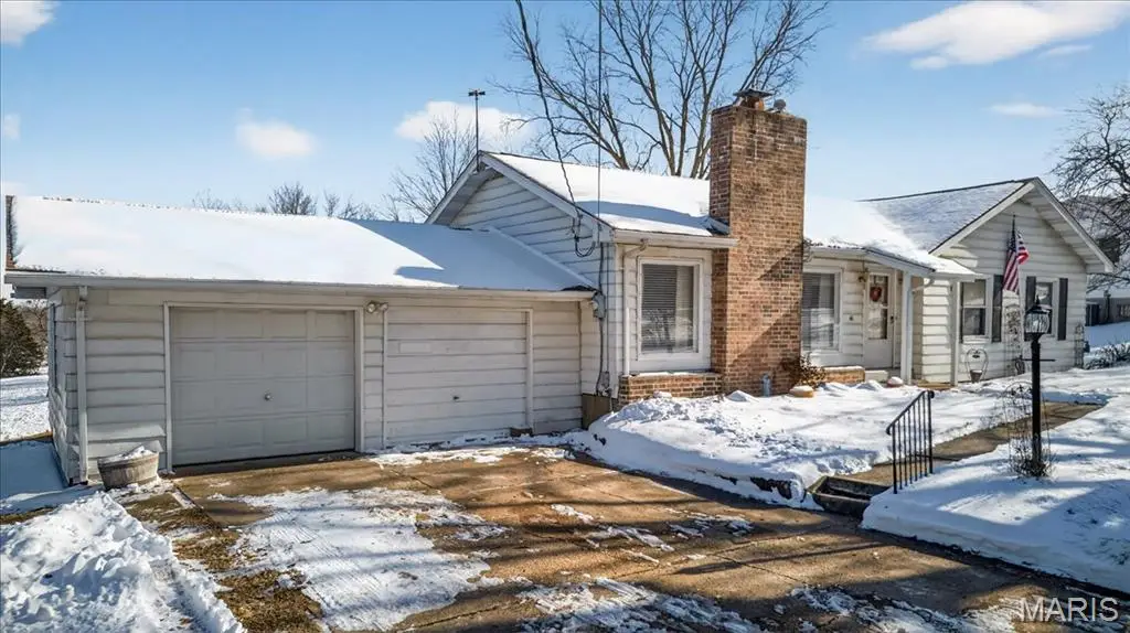 46 Garden Lane, Maryland Heights, MO 63043 - #1