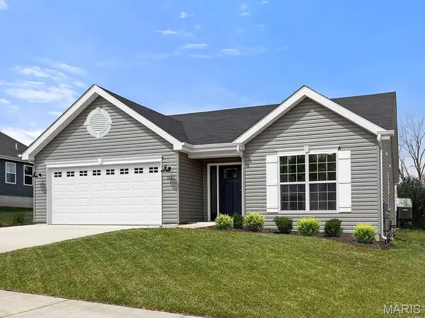 2304 Fernau Court, Florissant, MO 63031