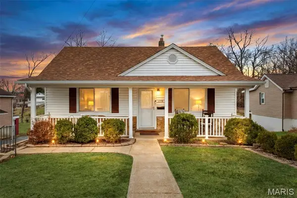 2233 Hood Avenue, Overland, MO 63114