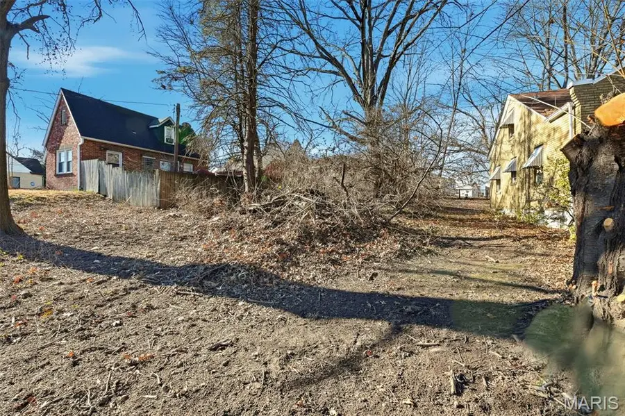 1881 S New Florissant Road, Florissant, MO 63031 - #3