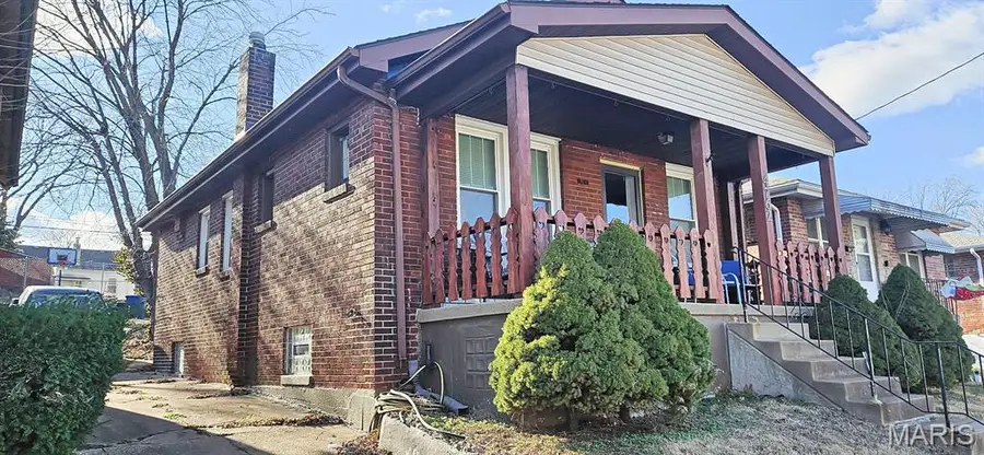 4762 Hamburg Avenue, Saint Louis, MO 63123 - Image #2