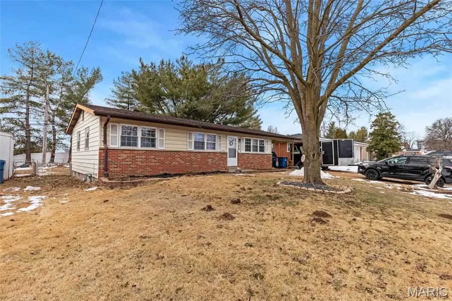 744 Mary Jo Lane, Hazelwood, MO 63042 - #2