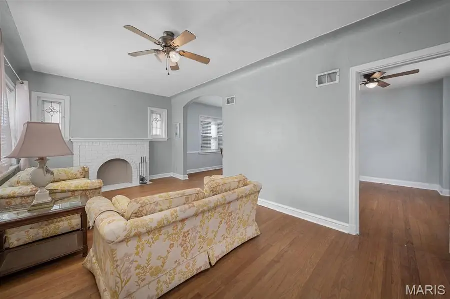 7337 Sharp Avenue, Saint Louis, MO 63116 - #2