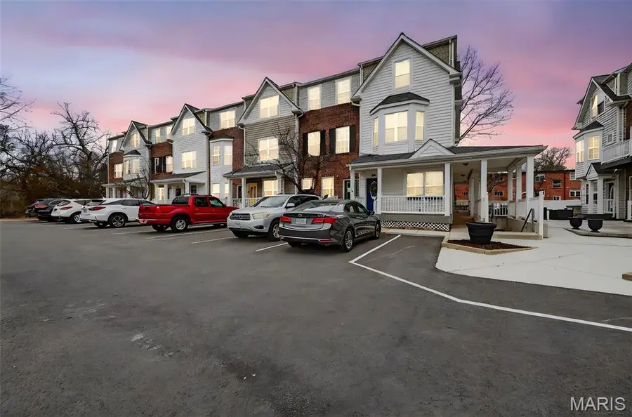 227 W Monroe Avenue #104, Saint Louis, MO 63122 - #3