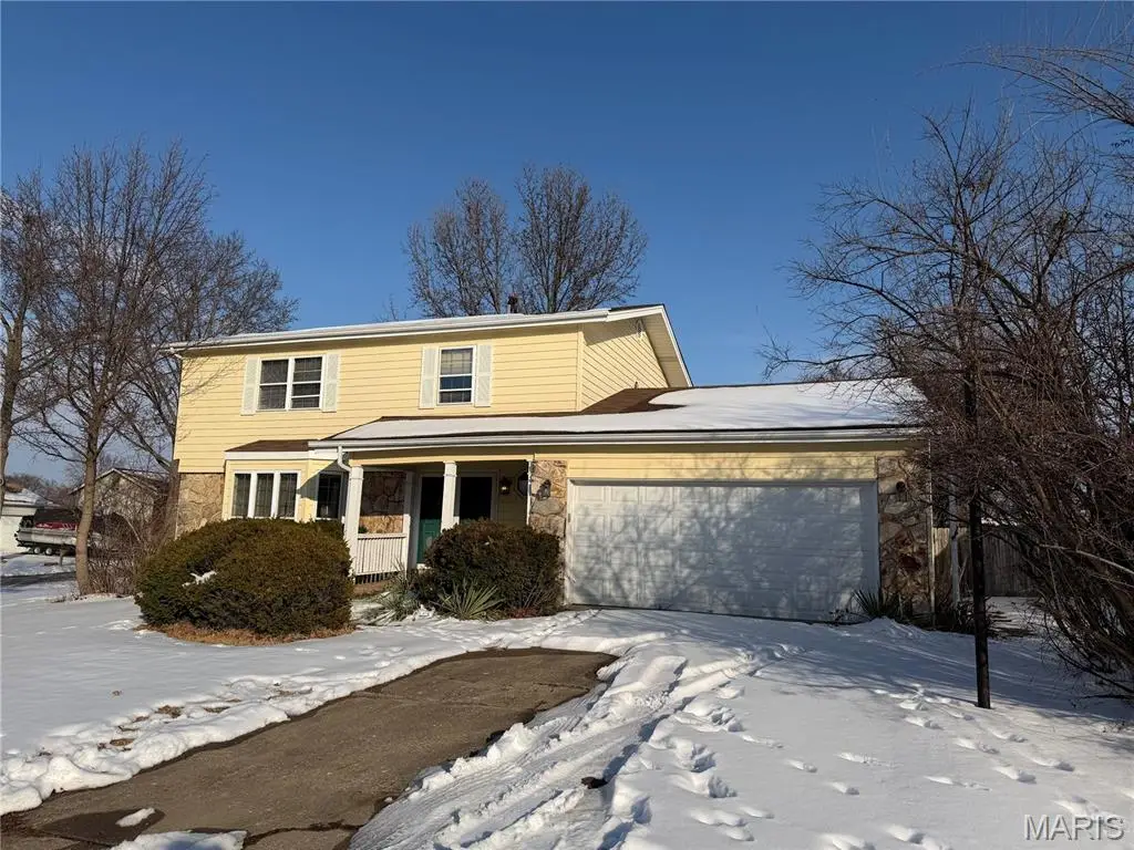 832 Summerview Drive, Saint Charles, MO 63304 - Image #1