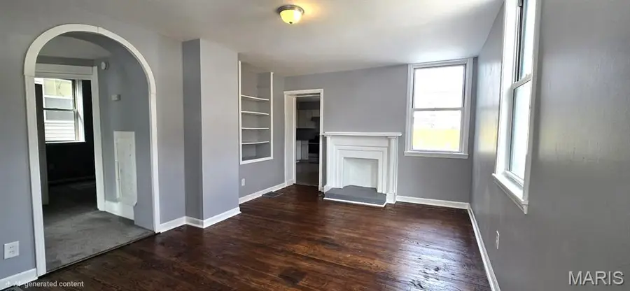 111 E Arlee Avenue, Saint Louis, MO 63125 - #2