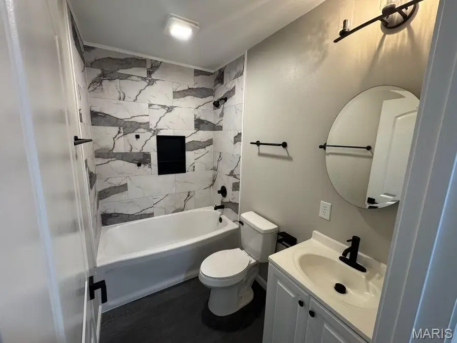 415 S Main Street, Farmington, MO 63640 - #3