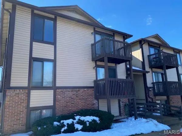 1021 Adworth Drive #J, Unincorporated, MO 63125