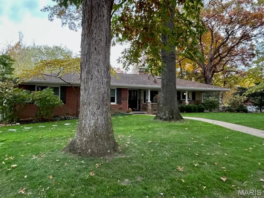 419 Gabriel Drive, Kirkwood, MO 63122 - Image #2