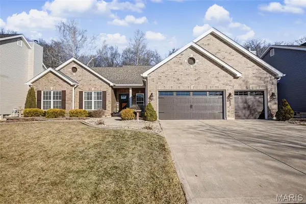 1550 Hunters Meadow Drive, O'Fallon, MO 63366