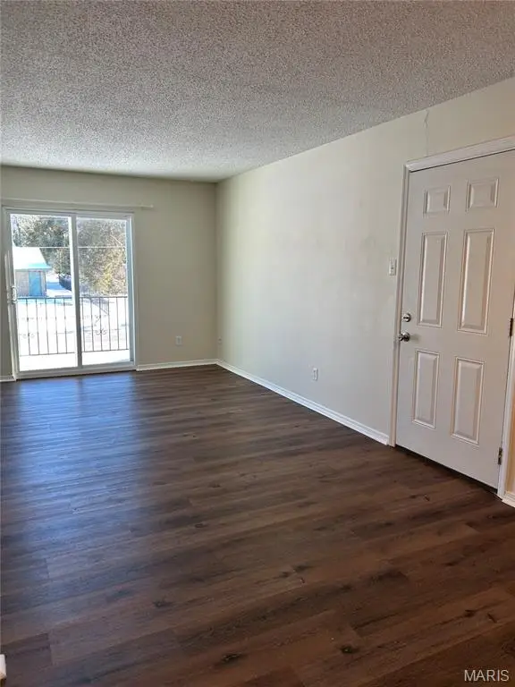 505 N Monroe Street #8, Pacific, MO 63069 - #3