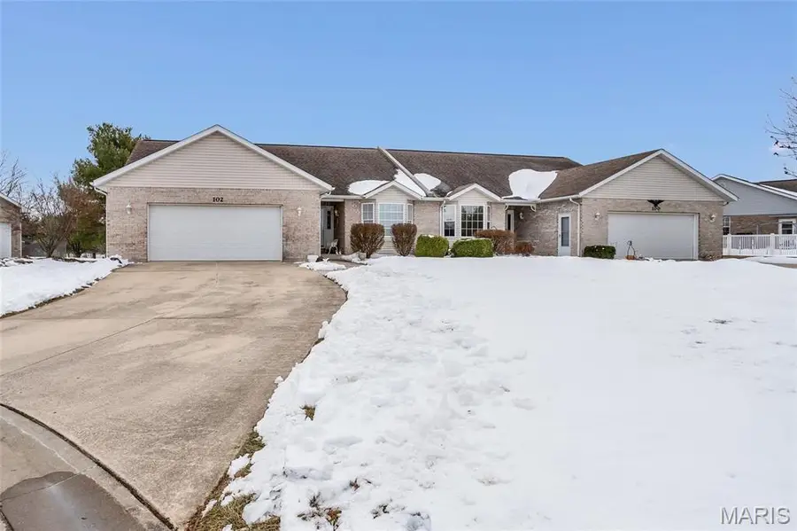 102 Eagle Court, Waterloo, IL 62298 - Image #2