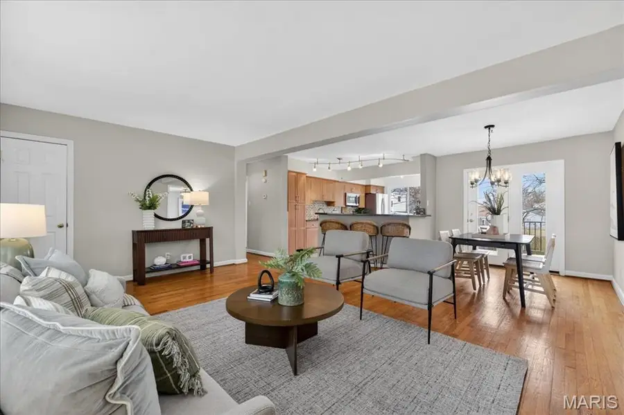 954 Rochdale Drive, Kirkwood, MO 63122 - #3