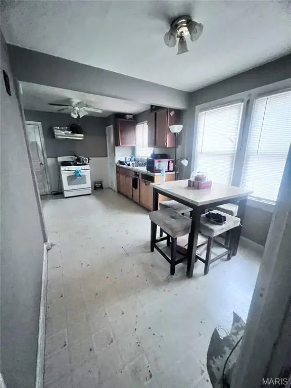 7101 Greenhaven Drive, Saint Louis, MO 63136 - #3