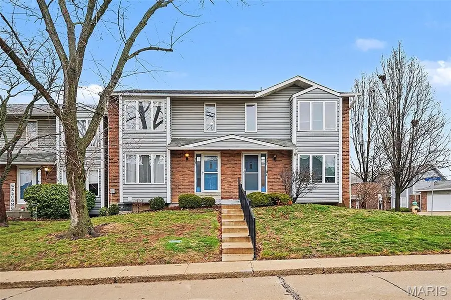 202 King Drive #B, Saint Charles, MO 63303 - #2