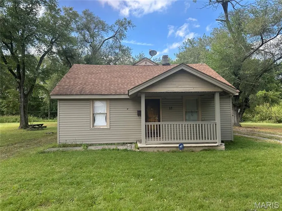 61 Jarvis Place, East Saint Louis, IL 62207 - #2