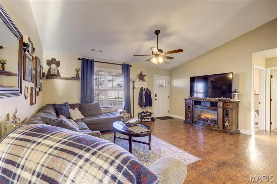 205 Kinder Avenue, Sikeston, MO 63801 - #3