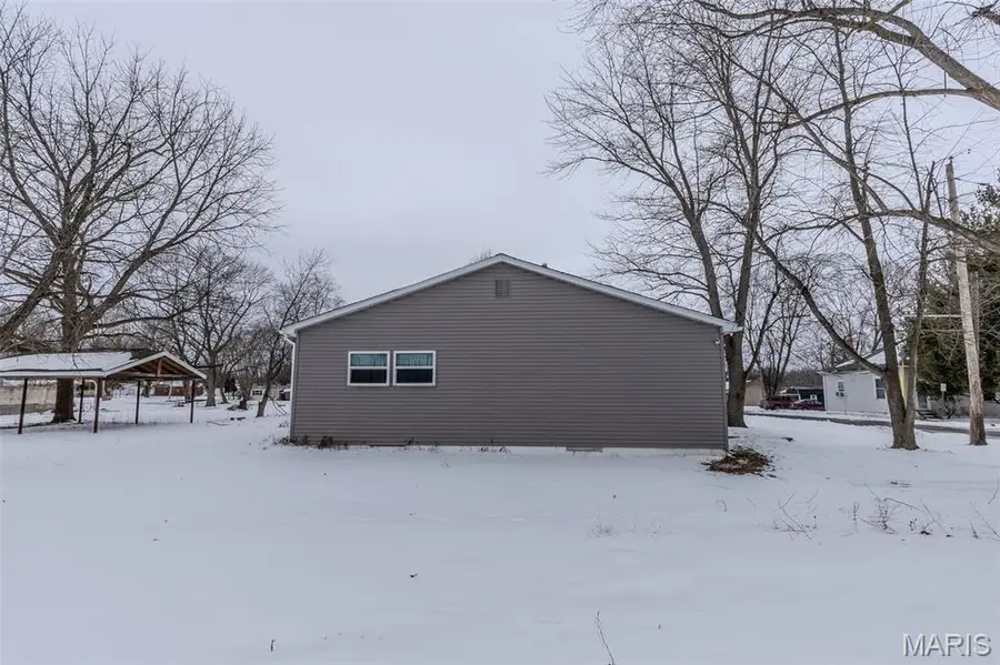 305 Mine Road, Sawyerville, IL 62085 - Image #3