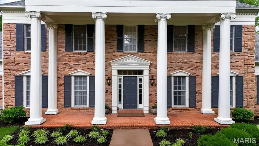 1 Delvin Court, Town And Country, MO 63141 - #3