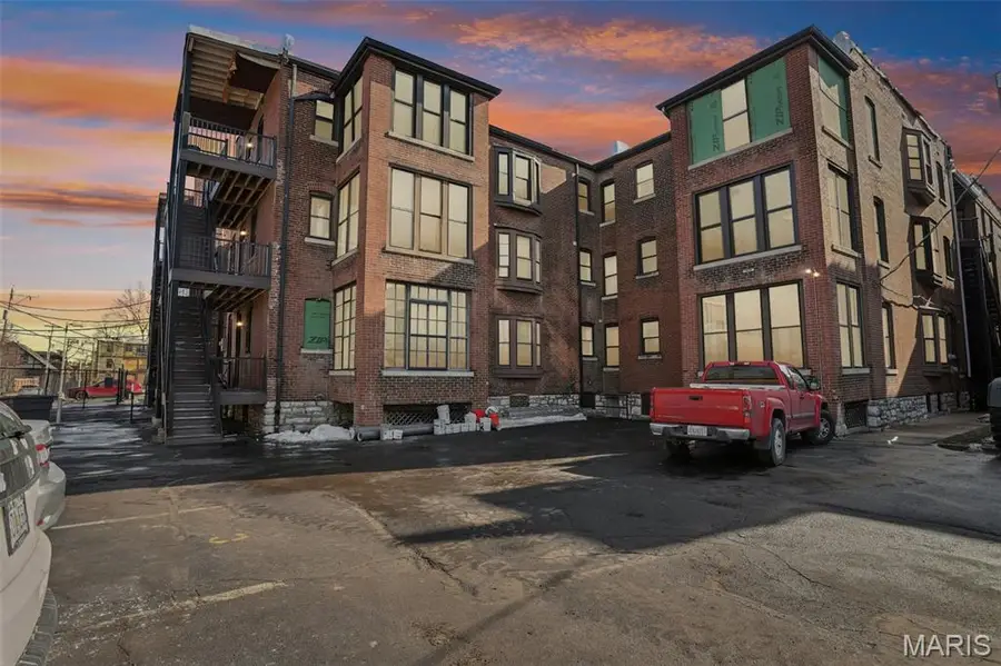 5539 Waterman Boulevard #2N, Saint Louis, MO 63112 - #2