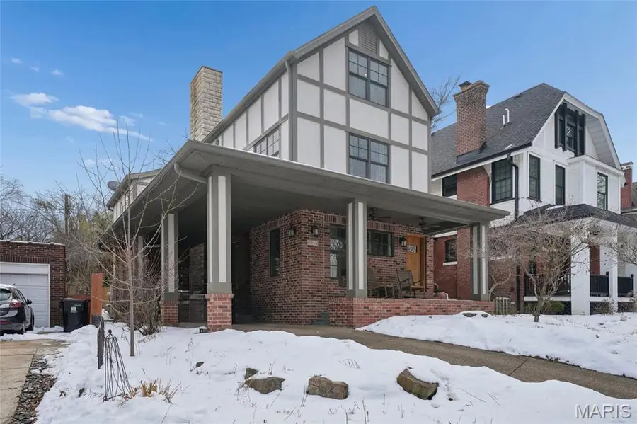 6916 Amherst Avenue, University City, MO 63130 - #2