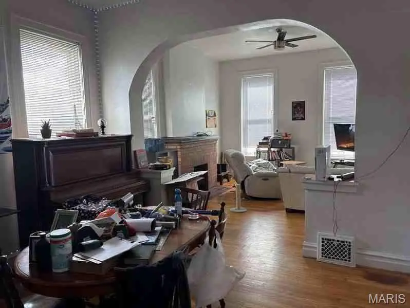 1053 - 1057 S Vandeventer Avenue, Saint Louis, MO 63110 - Image #2