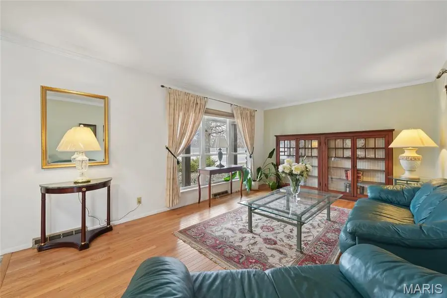 10688 Gravois Road, Saint Louis, MO 63123 - #2