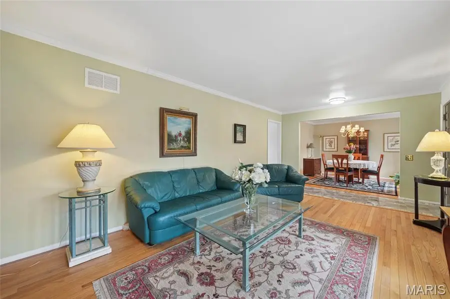 10688 Gravois Road, Saint Louis, MO 63123 - #3