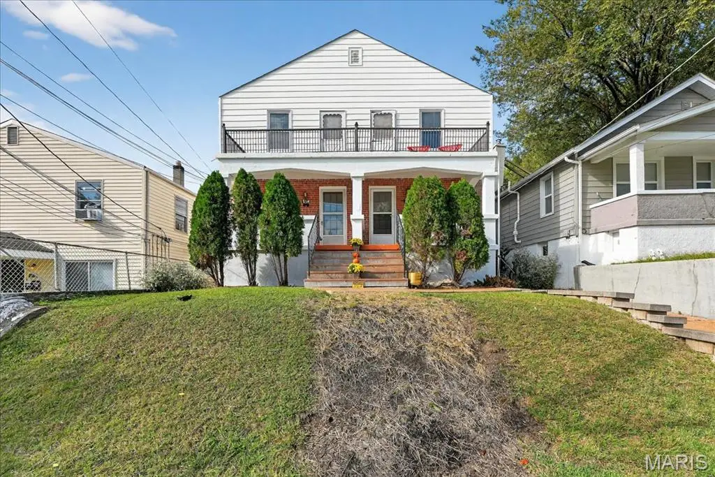 7114 Drury Lane, Saint Louis, MO 63143 - #1