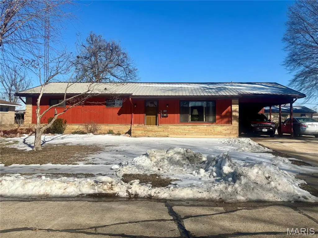 604 Maple Street, Sikeston, MO 63801 - #1