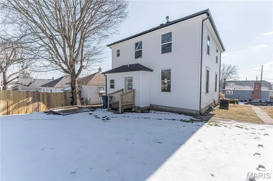 105 E Roosevelt Avenue, Union, MO 63084 - #2