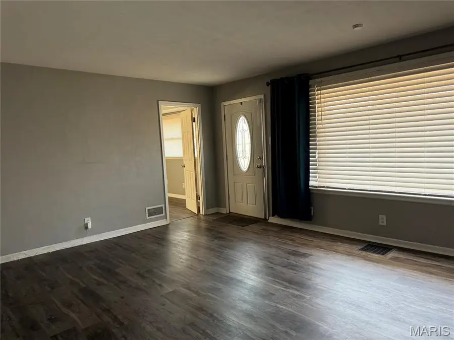 2918 Indiana Avenue, Granite City, IL 62040 - #3