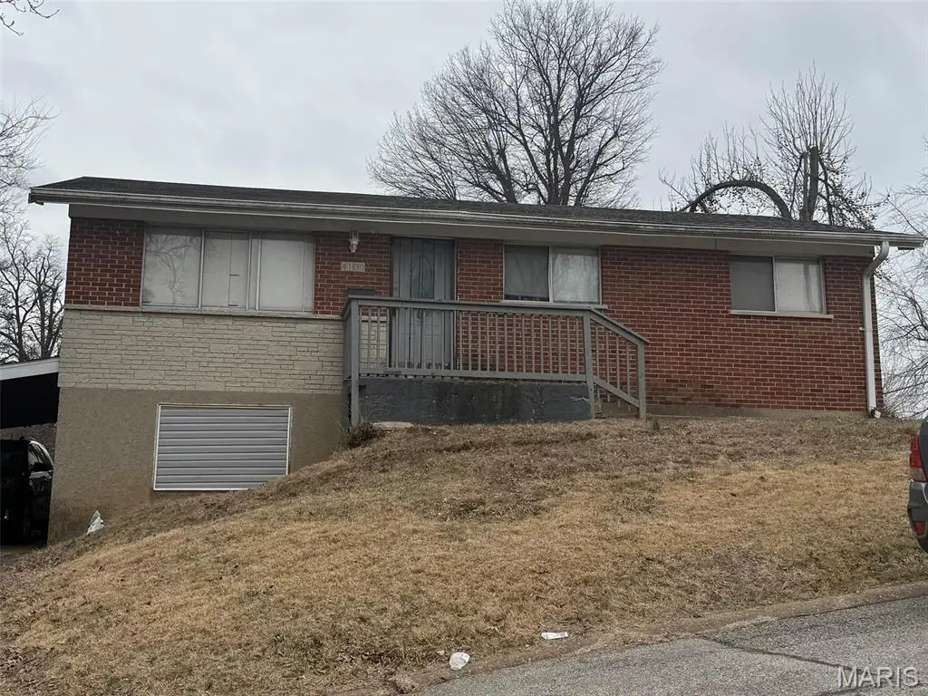 4100 Ammann Lane, Northwoods, MO 63121 - #1