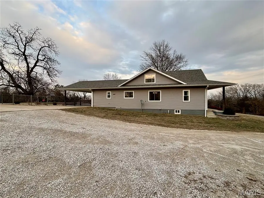 19841 Highway 32, Ste Genevieve, MO 63670 - #3
